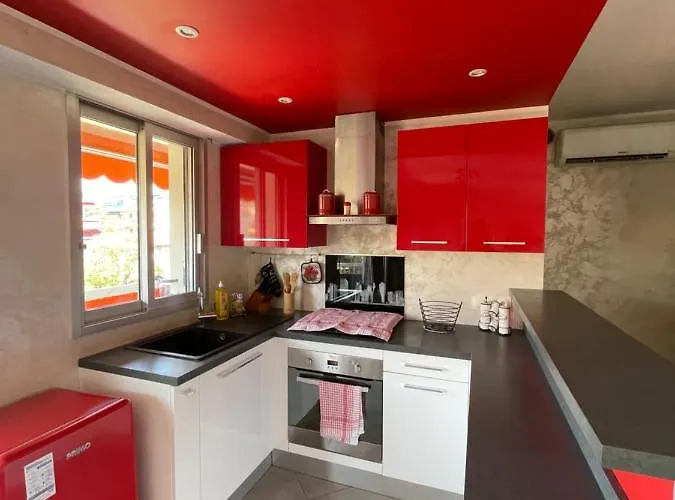Superbe 2 Pièces Appartement à 5min de la Mer Free WIFI et PARKING